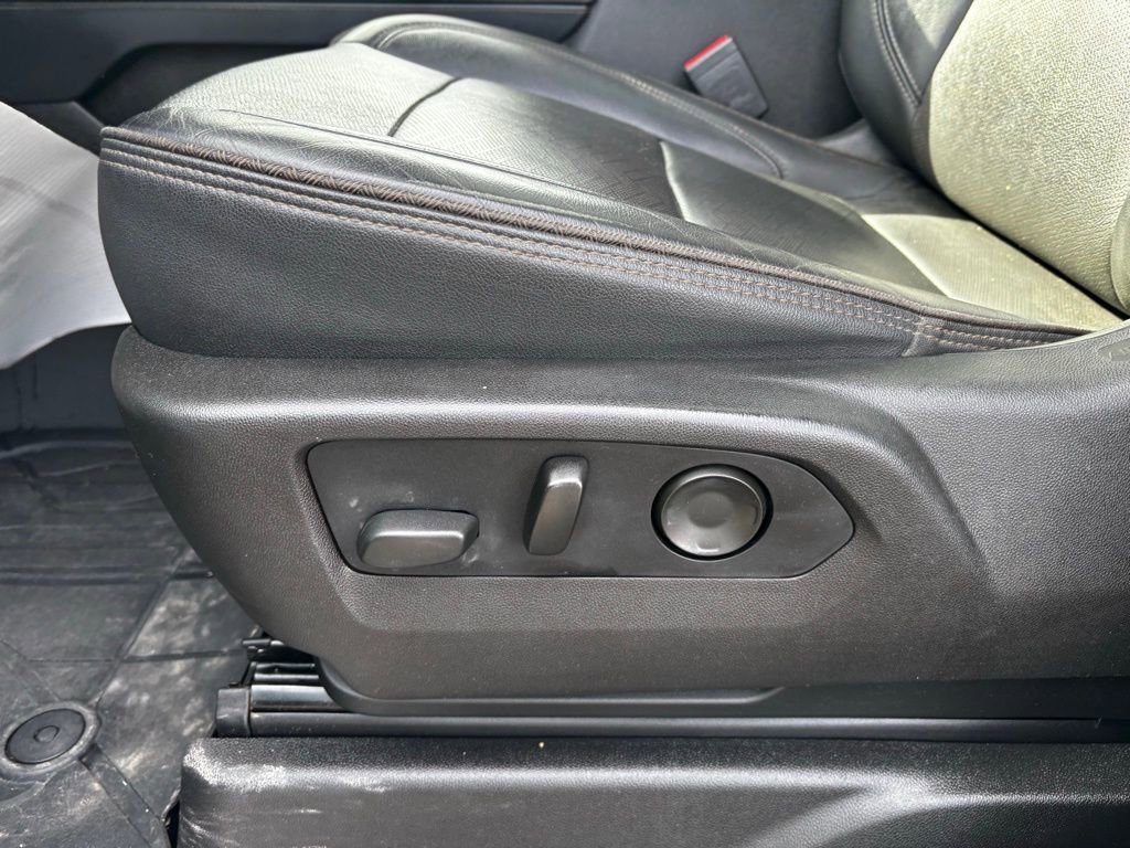 Used 2021 Chevrolet Tahoe High Country image 13