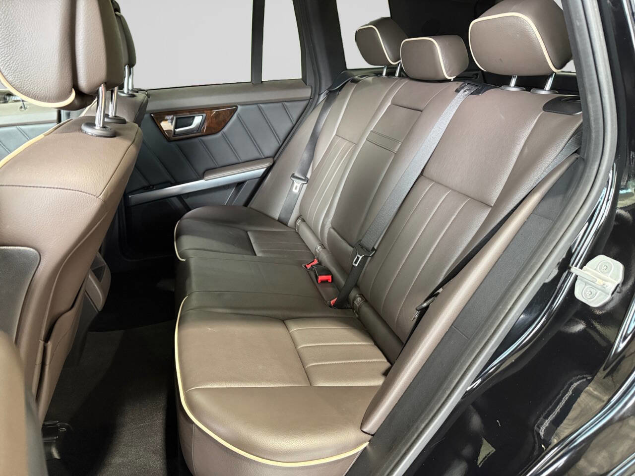 Used 2015 Mercedes-Benz GLK 350 GLK 350 4MATIC AWD 4dr SUV image 16