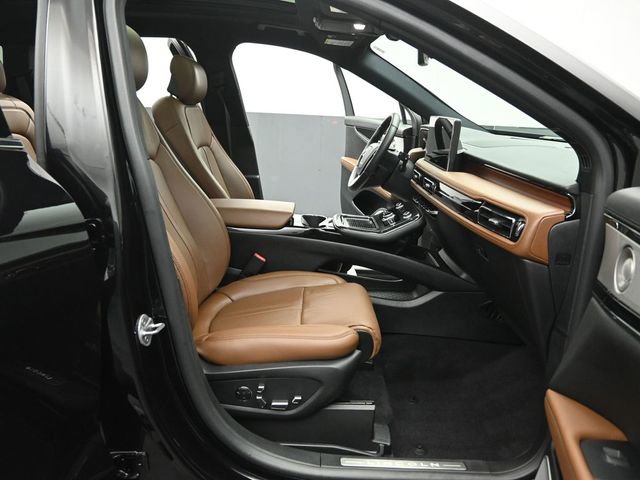 Certified 2023 Lincoln Nautilus Reserve w/ Equipment Group 202A image 31