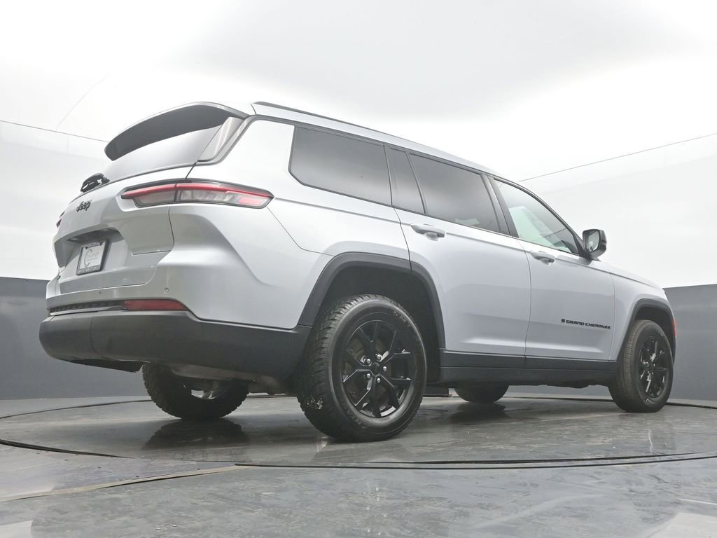 Used 2024 Jeep Grand Cherokee L Laredo AWD/4WD image 53