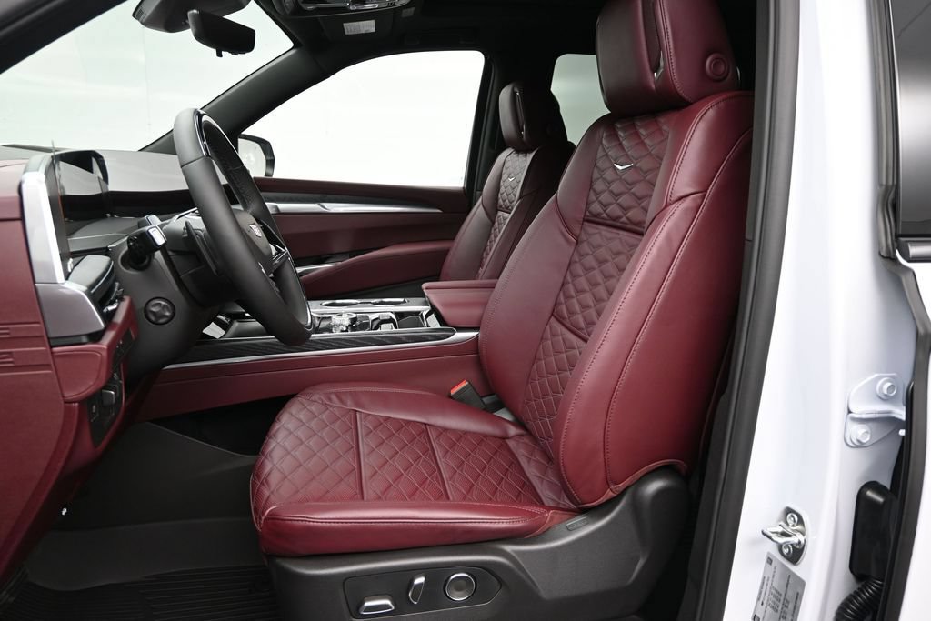 New 2026 Cadillac Escalade Sport w/ LPO, ONYX Package AWD/4WD image 10