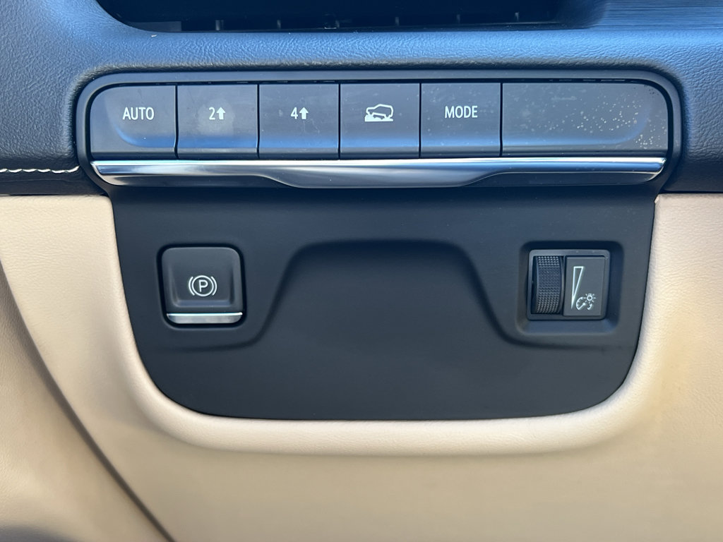 Certified 2023 Cadillac Escalade ESV Premium Luxury AWD/4WD image 35