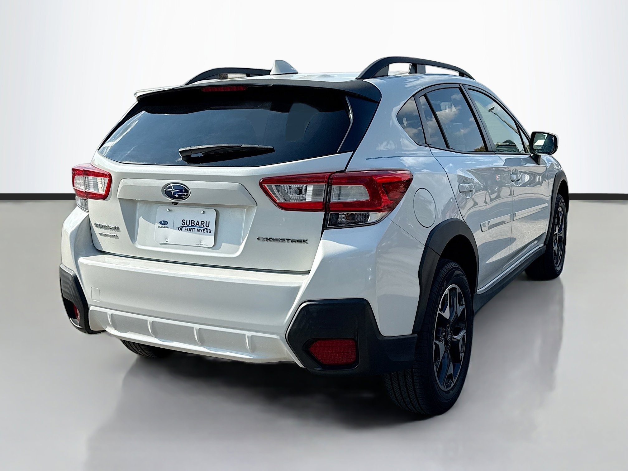 Used 2019 Subaru Crosstrek 2.0i Premium image 3