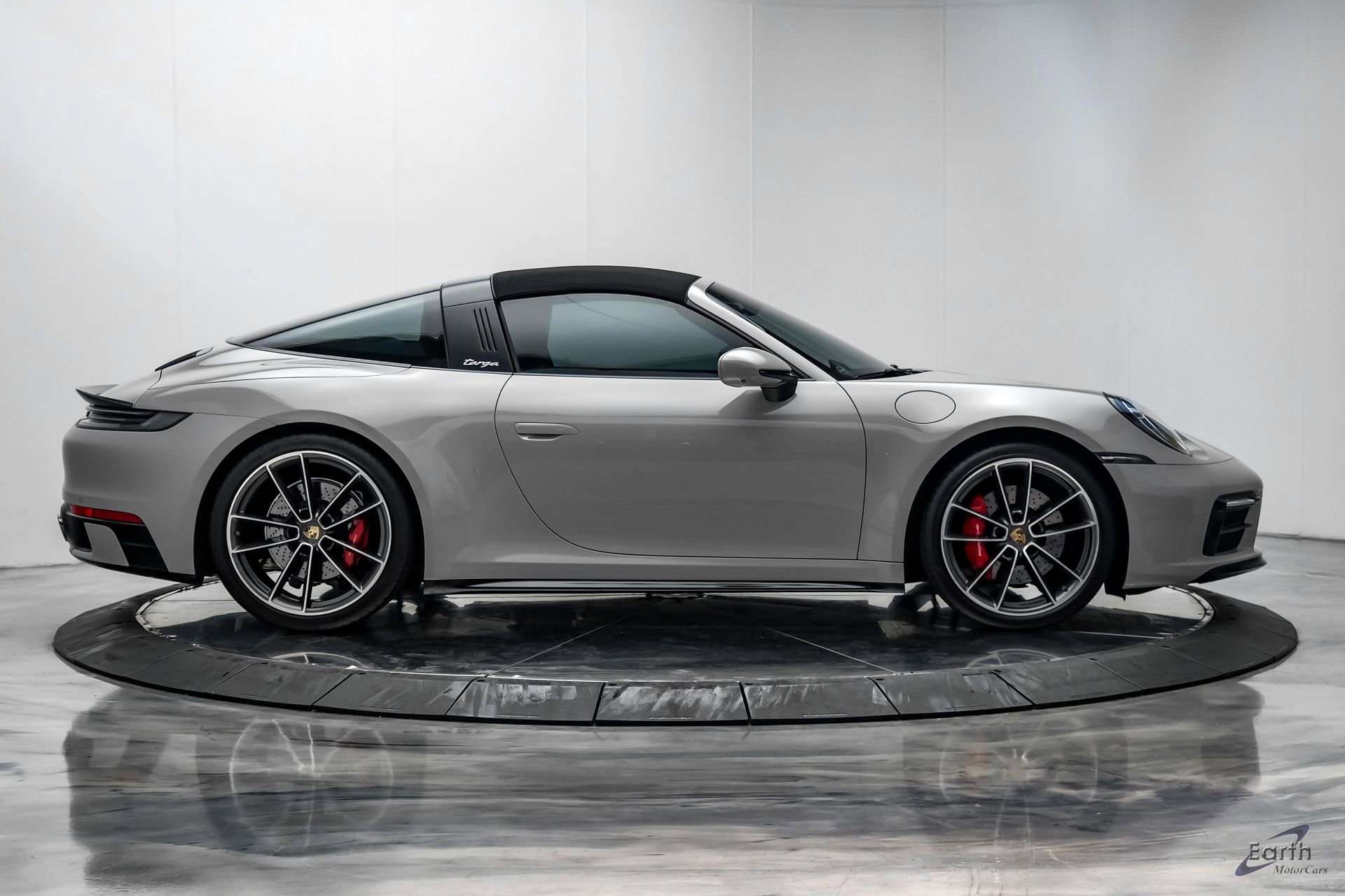 Used 2022 Porsche 911 Targa 4S AWD/4WD image 25