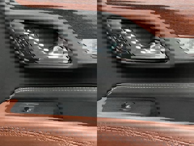 Used 2024 GMC Yukon Denali Ultimate image 26