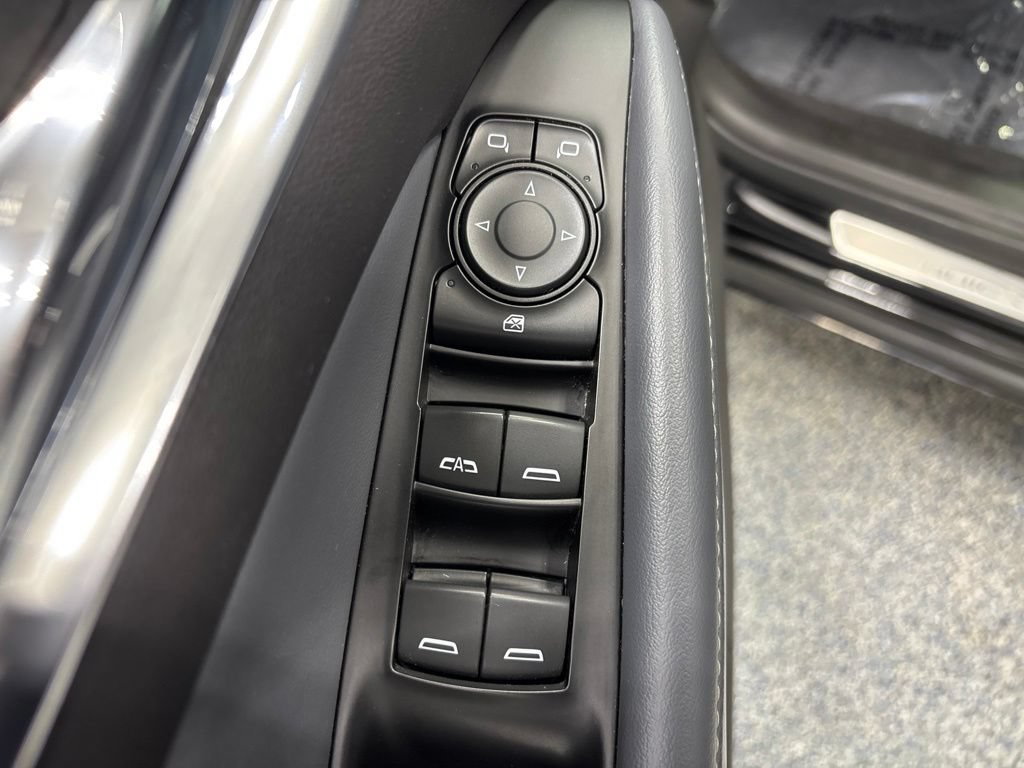 Used 2023 Buick Enclave Essence w/ Experience Buick Package AWD/4WD image 35