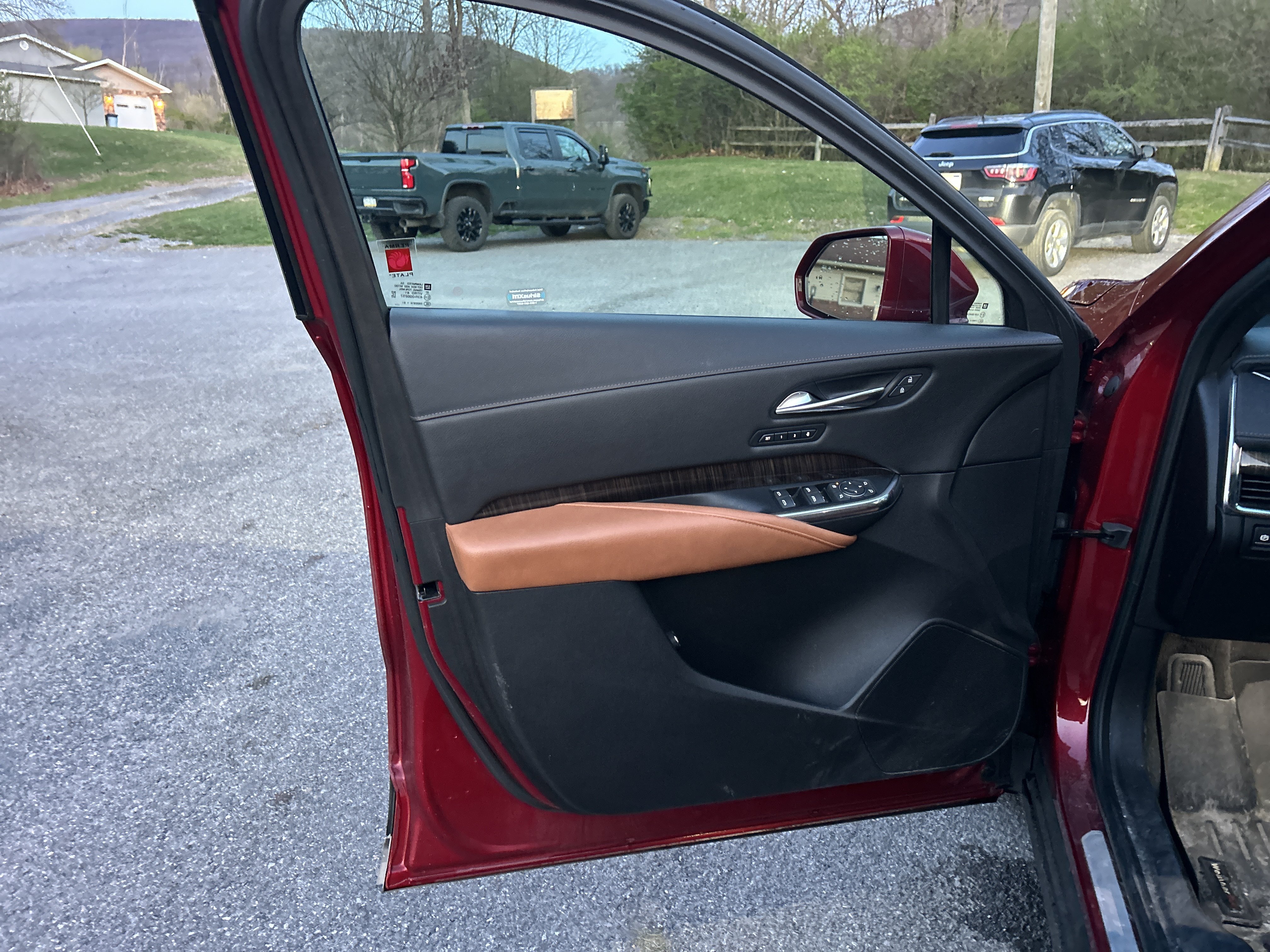 Used 2019 Cadillac XT4 Premium Luxury AWD/4WD image 20