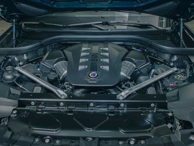 New 2026 BMW ALPINA XB7 AWD/4WD image 5