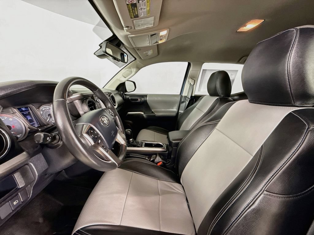 Certified 2019 Toyota Tacoma SR5 AWD/4WD image 22