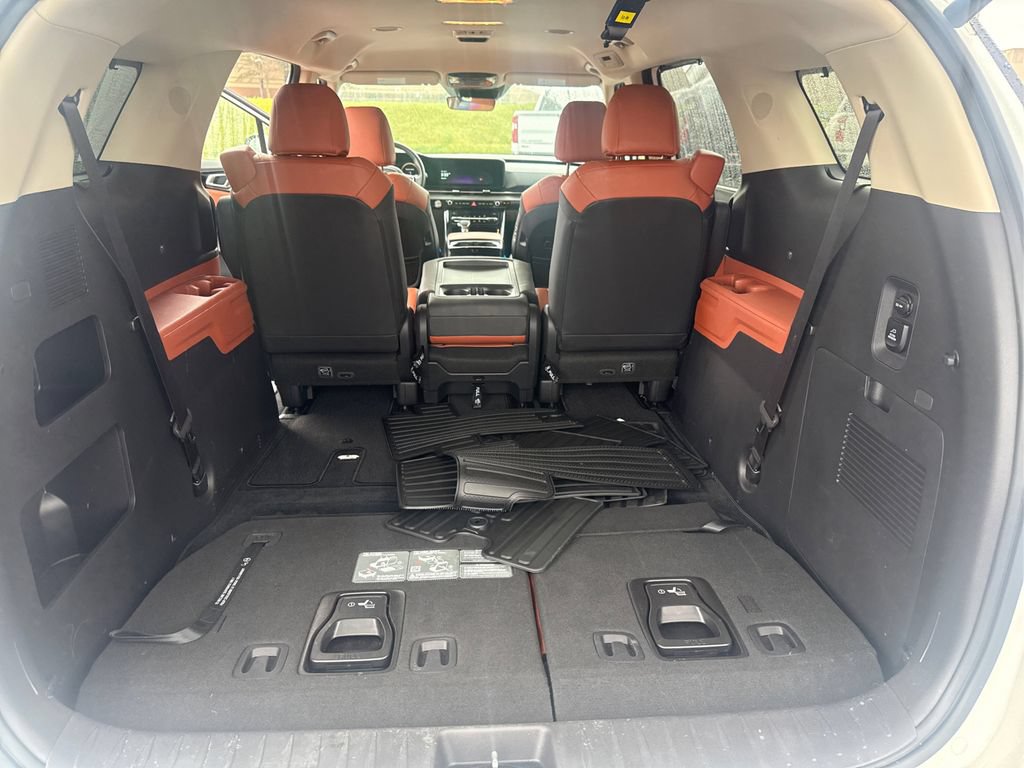 Used 2024 Kia Carnival SX FWD image 22