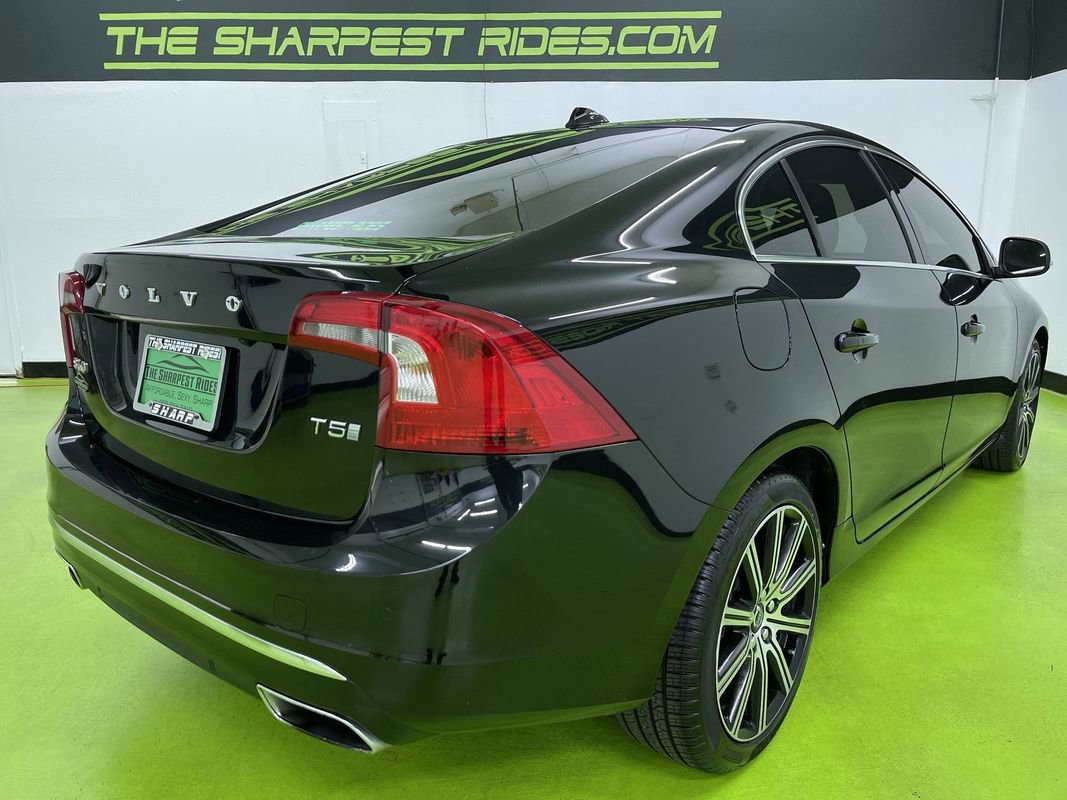Used 2018 Volvo S60 T5 Inscription Platinum image 10