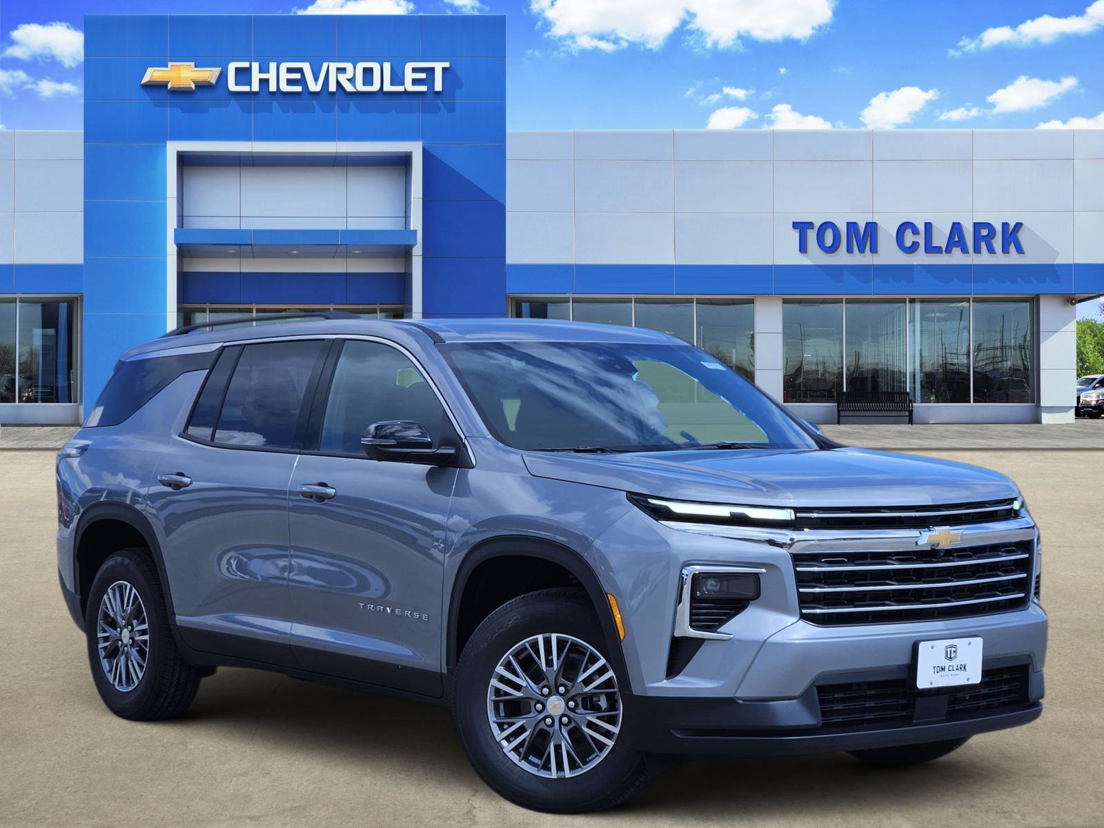 New 2027 Chevrolet Traverse LT w/ Driver Confidence Package
