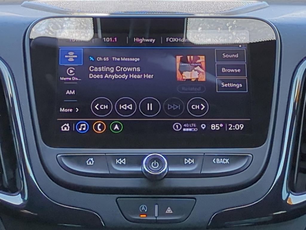 Used 2023 Chevrolet Equinox RS w/ RS Leather Package image 18