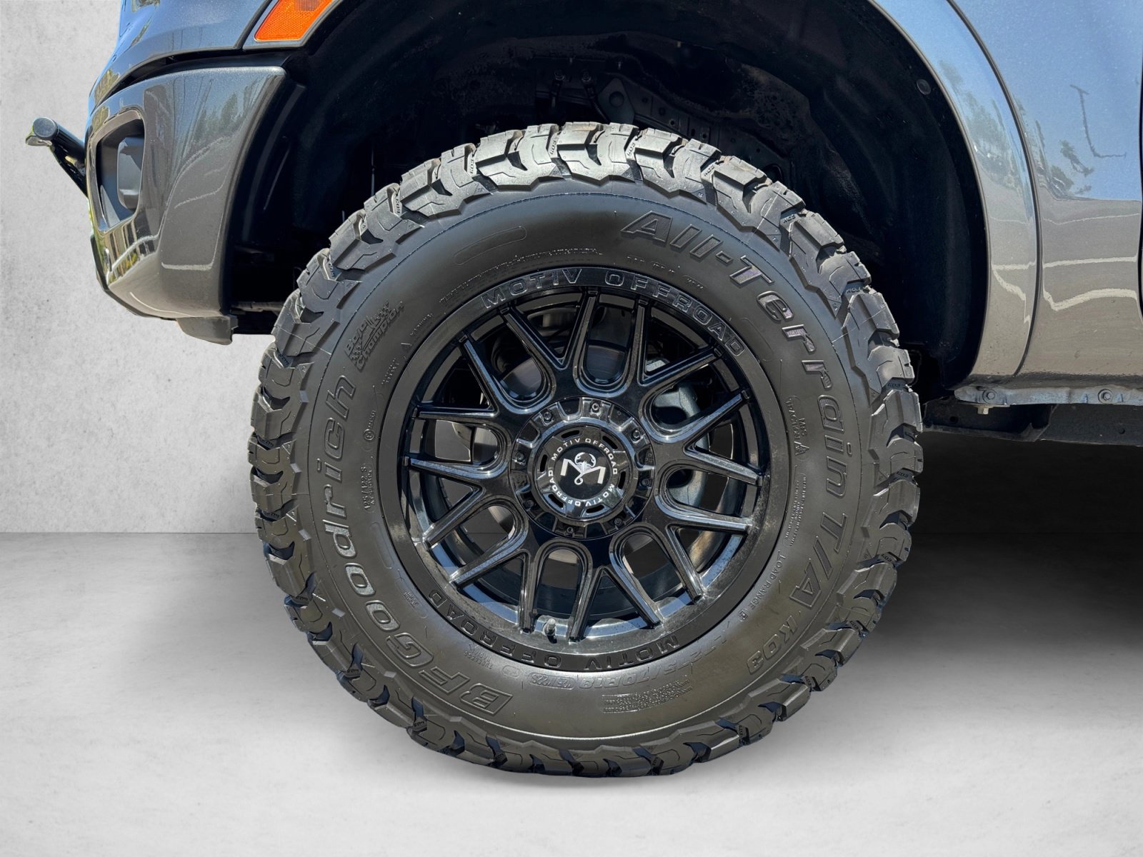 Used 2019 Ford Ranger XLT w/ Black Appearance Package RWD image 9