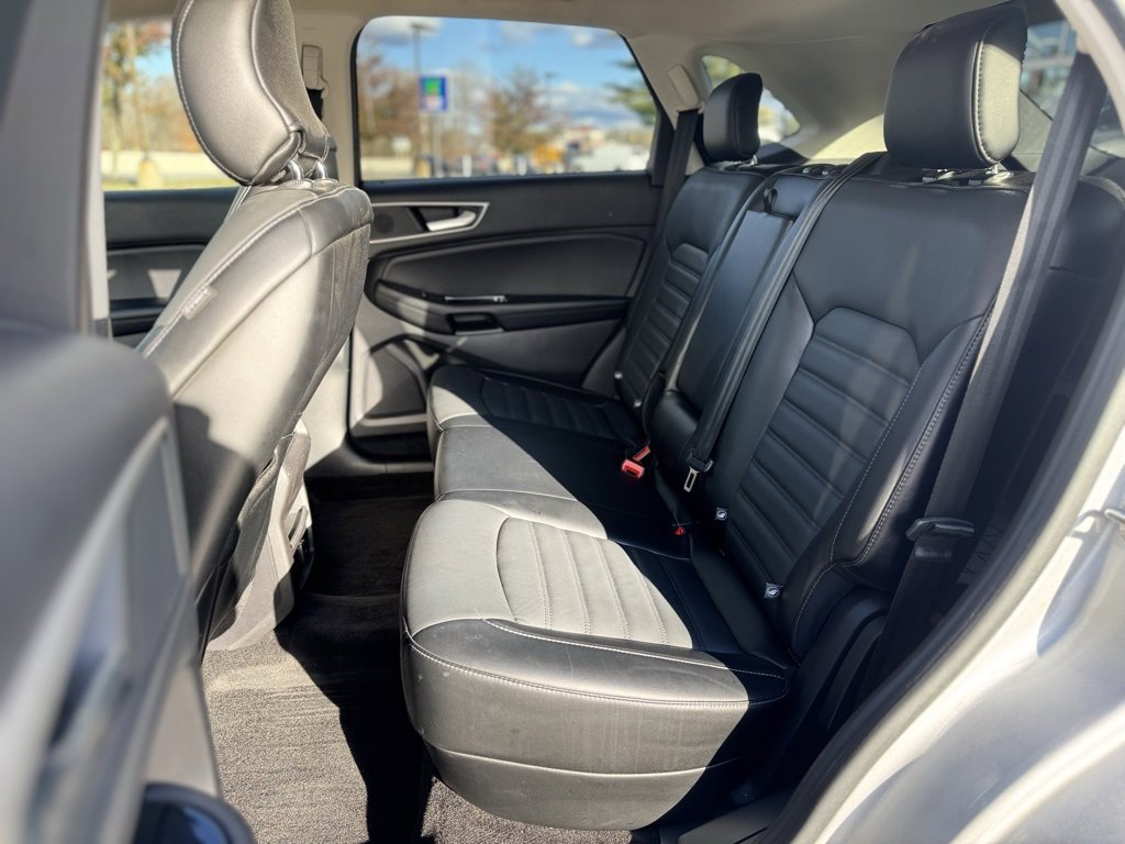 Used 2018 Ford Edge SEL w/ Equipment Group 201A image 26