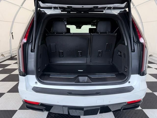 Used 2023 Cadillac Escalade Sport Platinum image 5