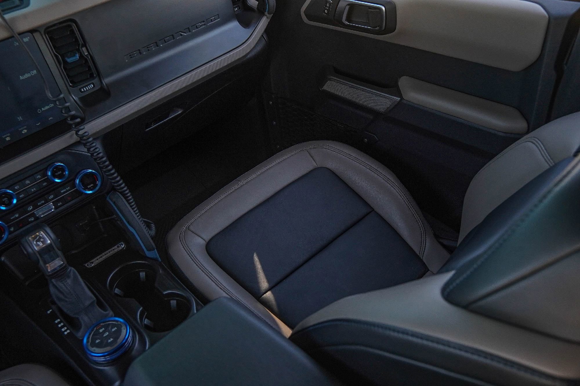 Used 2023 Ford Bronco Wildtrak image 28