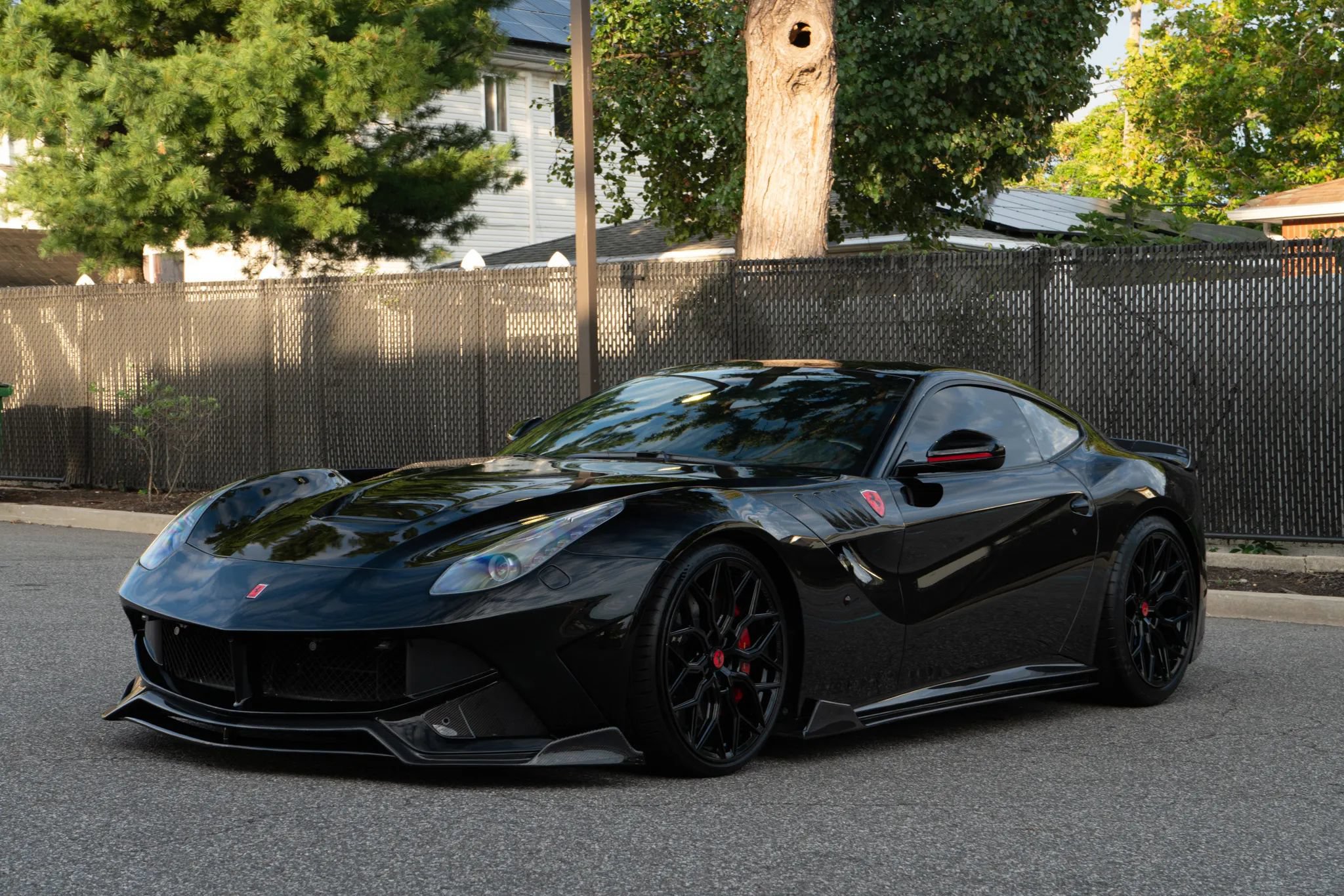 Used 2015 Ferrari F12 Berlinetta RWD image 33
