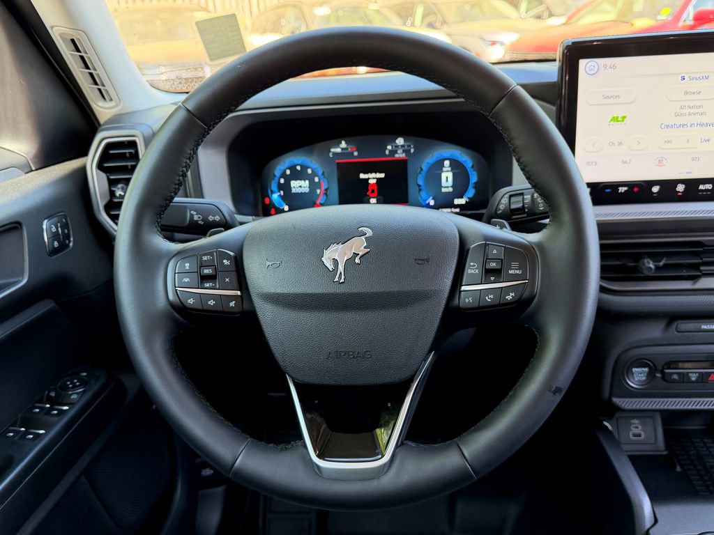 Used 2025 Ford Bronco Sport Badlands image 16