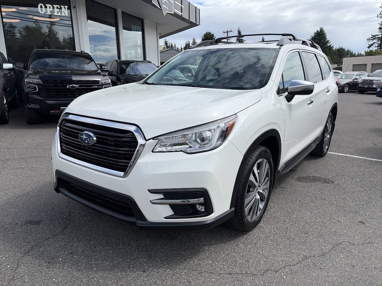 Used 2022 Subaru Ascent Touring w/ Popular Package #2A AWD/4WD image 1