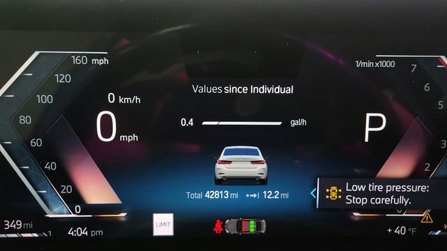 Used 2024 BMW 330i Sedan image 10