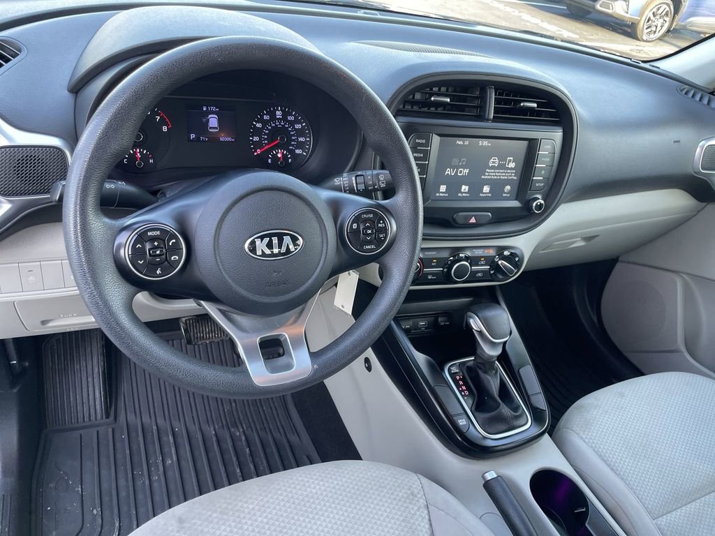 Used 2020 Kia Soul LX FWD image 9