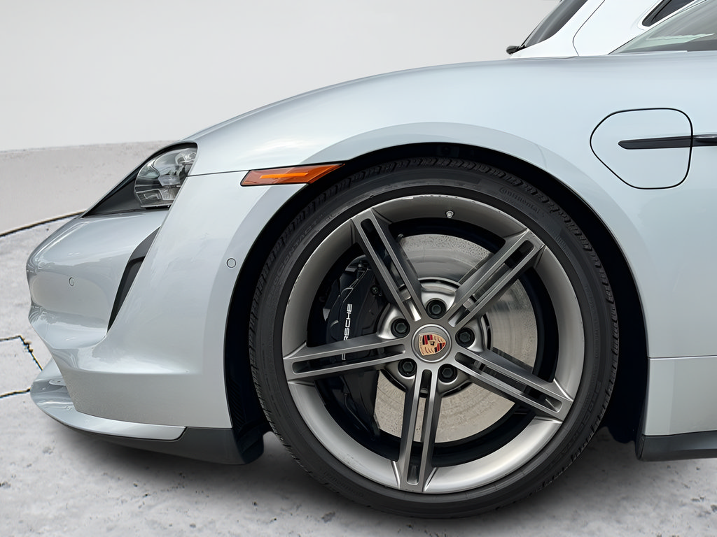 Used 2020 Porsche Taycan Turbo AWD/4WD image 37