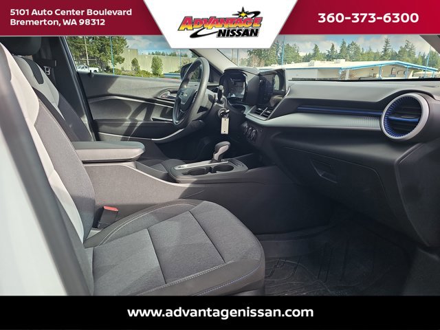 Used 2024 Chevrolet Trax LS w/ LS Convenience Package image 23