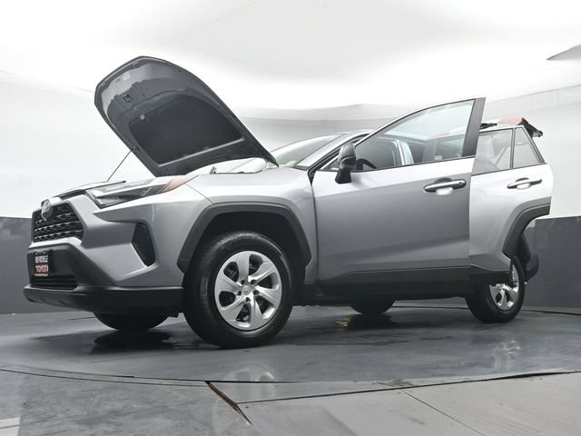 Certified 2023 Toyota RAV4 LE AWD/4WD image 42