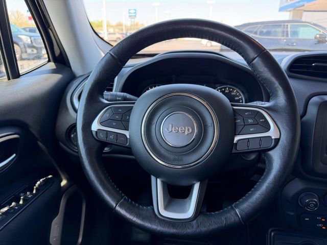 Used 2020 Jeep Renegade Latitude w/ Cold Weather Group image 11