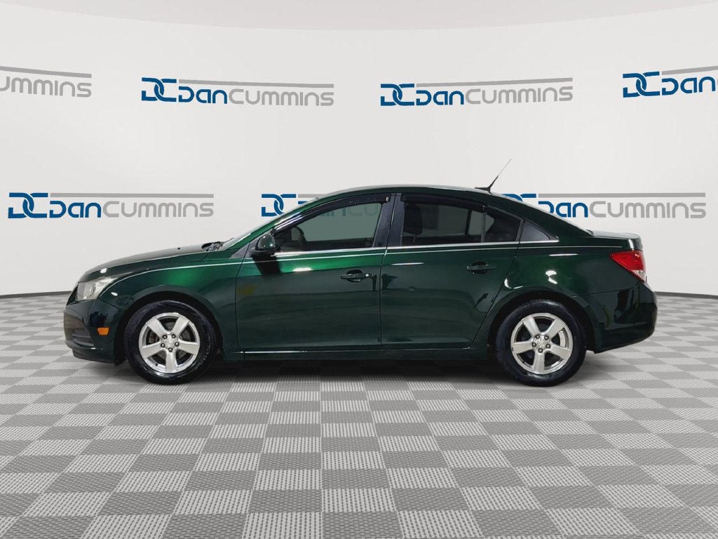 Used 2014 Chevrolet Cruze LT w/ Technology Package FWD image 5