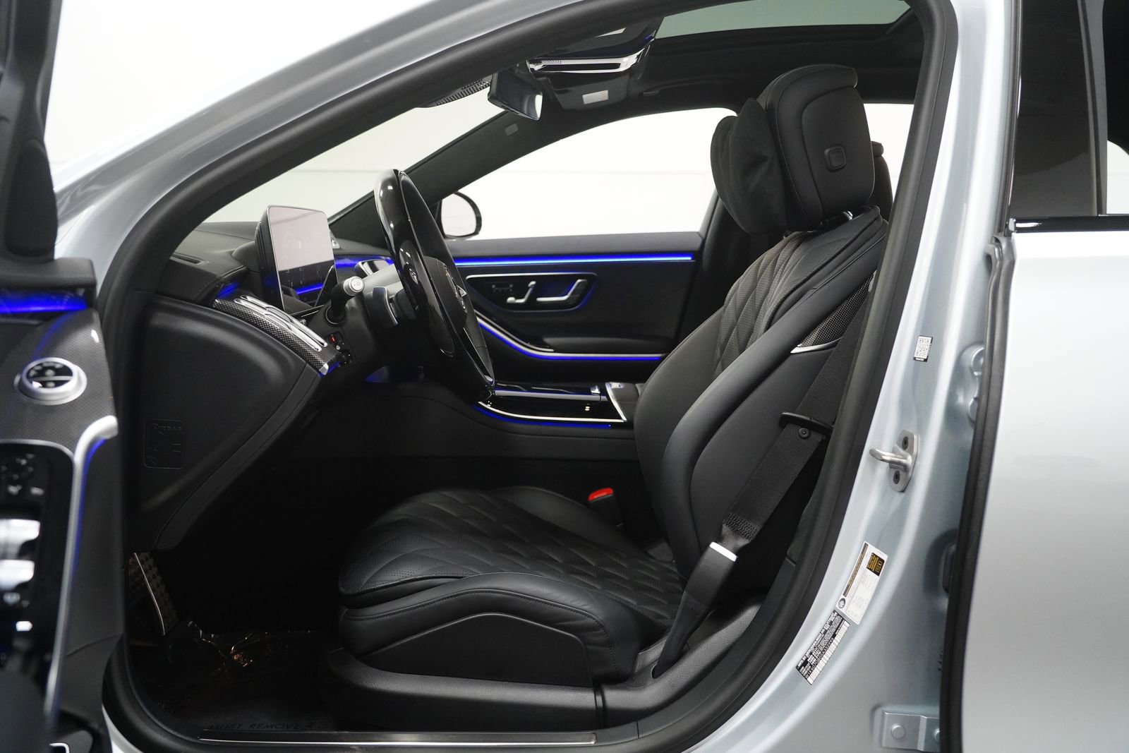 Used 2025 Mercedes-Benz S 580 4MATIC Sedan image 2