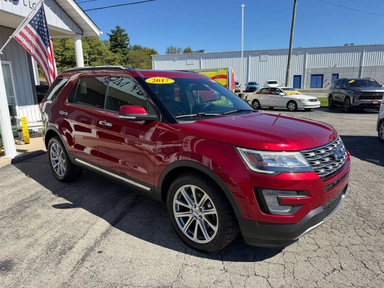 Used 2017 Ford Explorer Limited w/ Equipment Group 301A AWD/4WD image 7