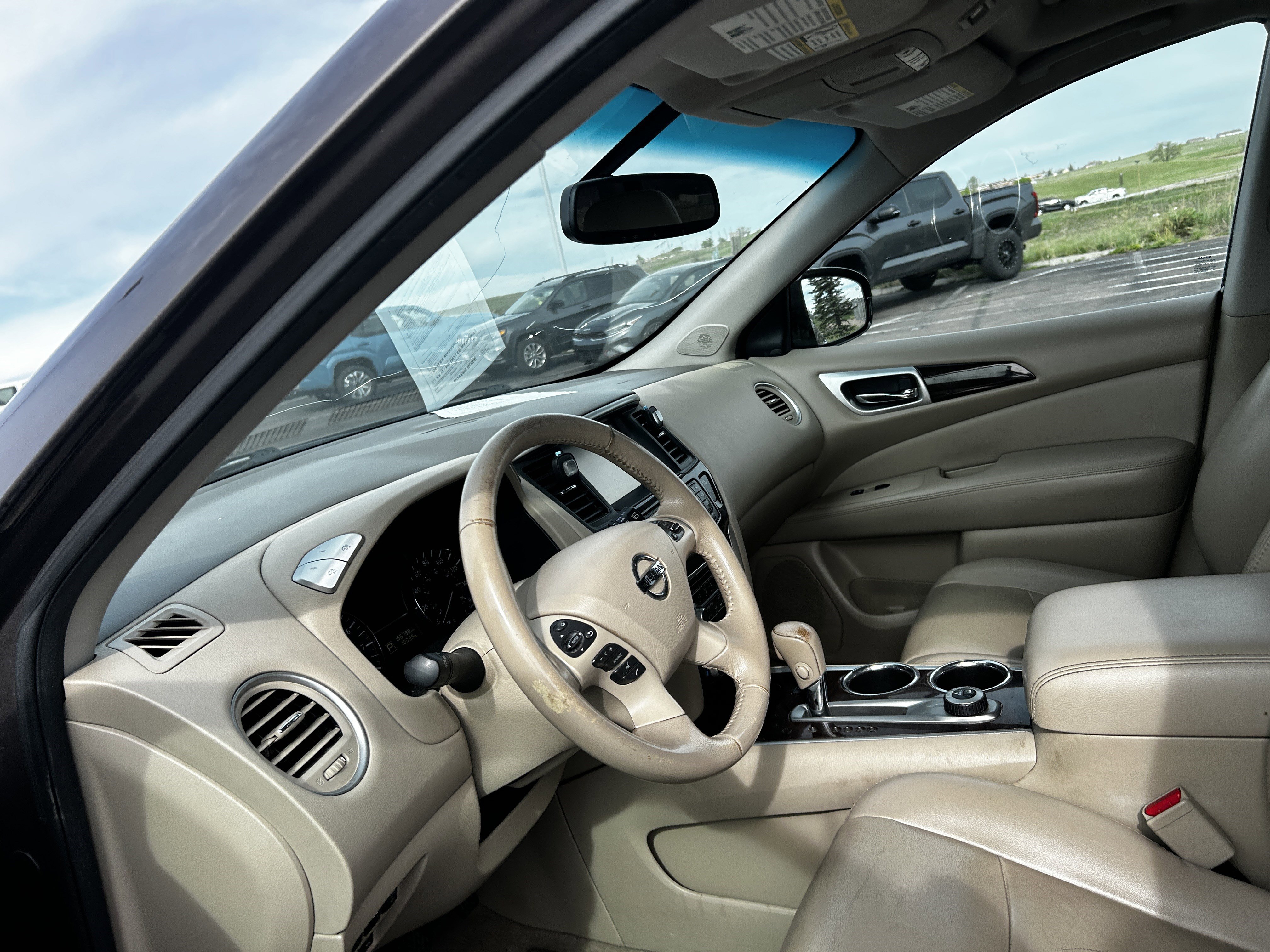 Used 2015 Nissan Pathfinder SL w/ SL Premium Package AWD/4WD image 9