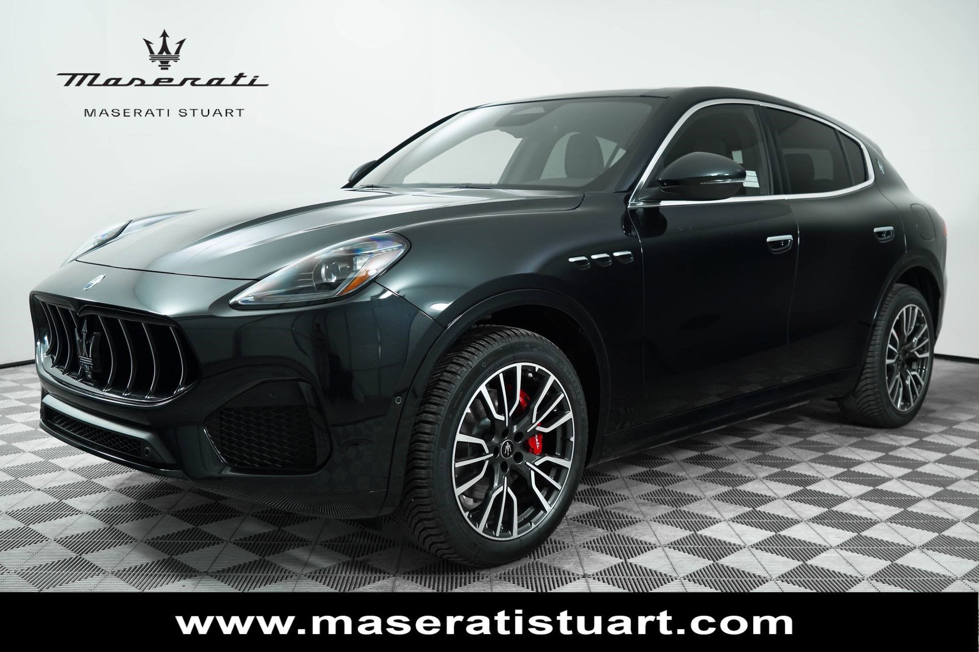 New 2025 Maserati Grecale Modena AWD/4WD image 3