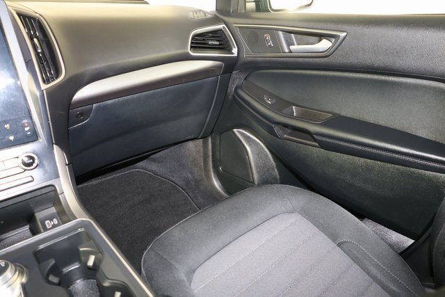 Used 2022 Ford Edge SE image 11