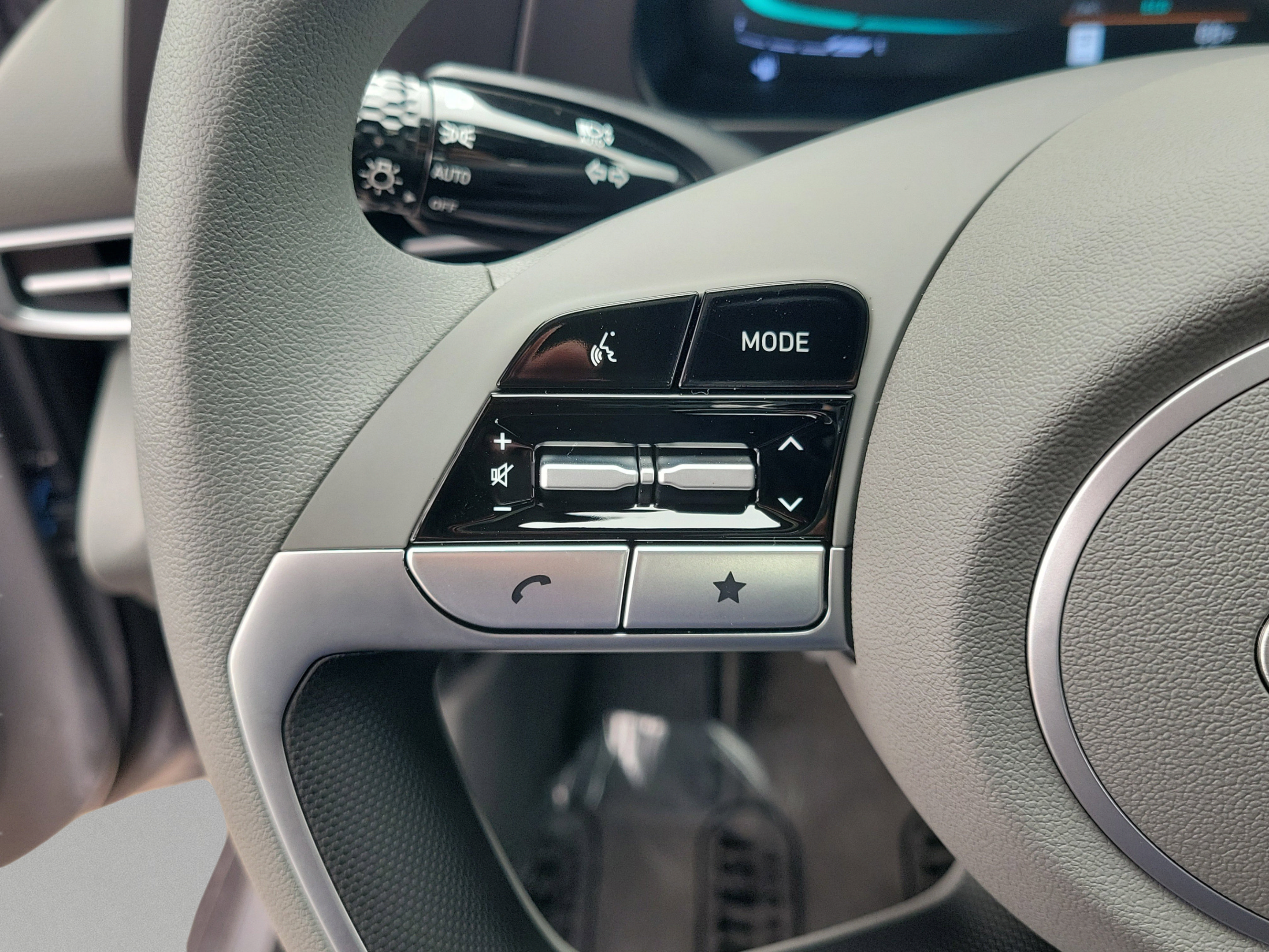 New 2025 Hyundai Elantra Hybrid FWD image 20