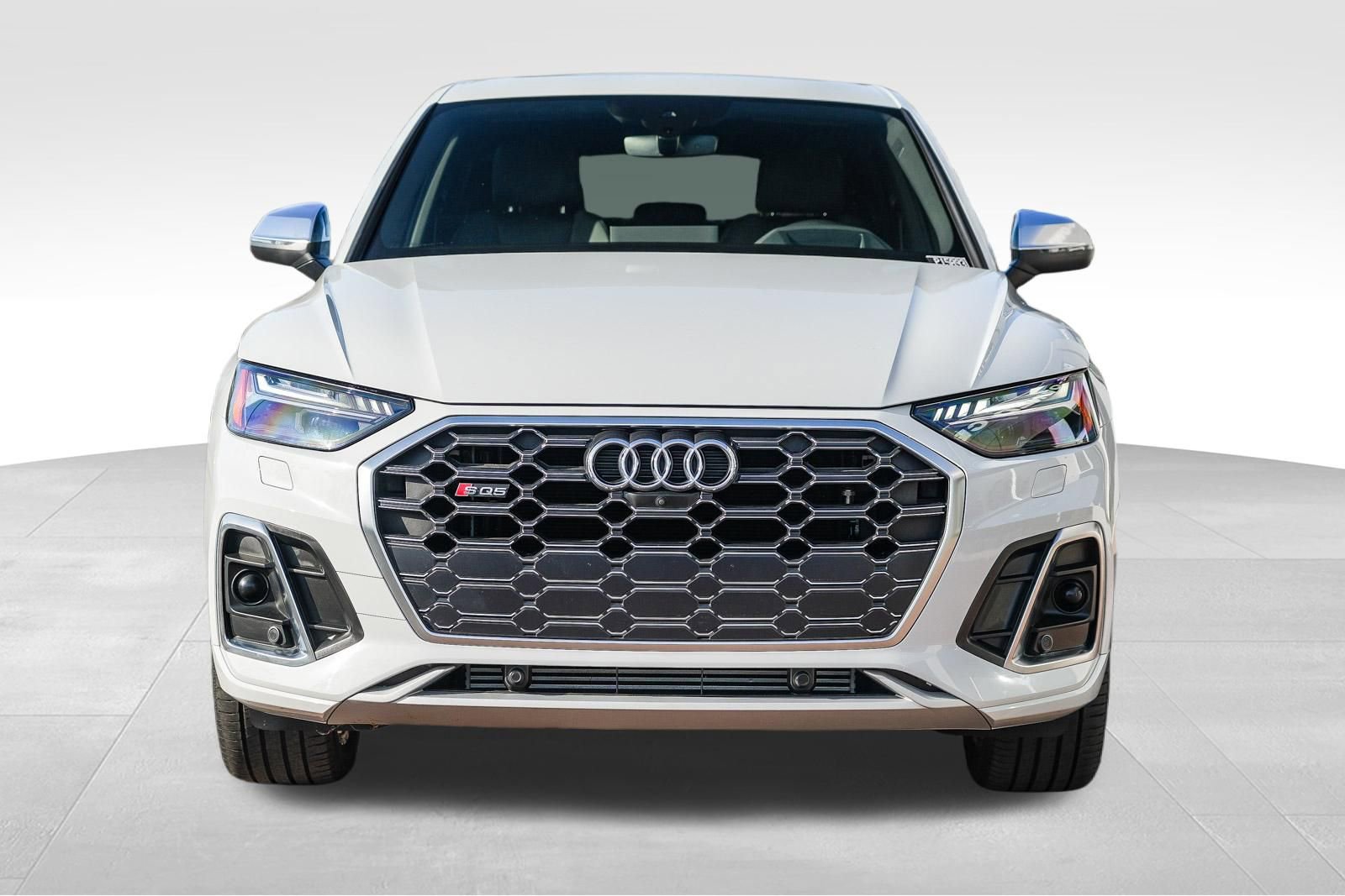Used 2023 Audi SQ5 Prestige w/ Prestige Package image 4