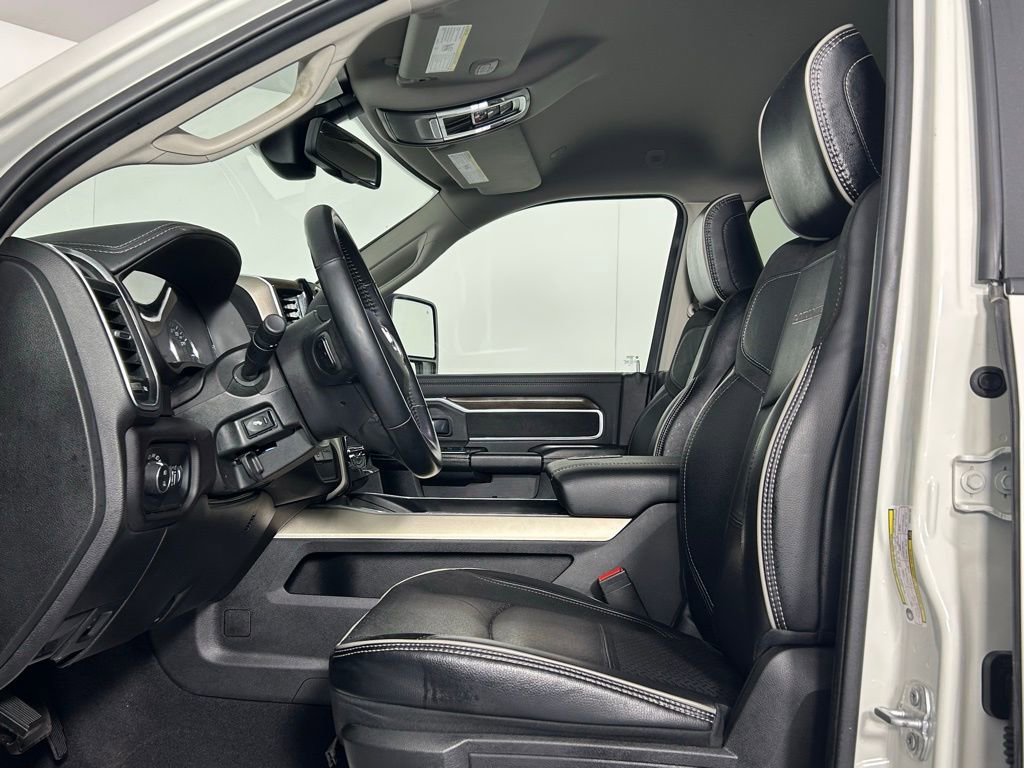 Used 2023 RAM 3500 Laramie AWD/4WD image 30