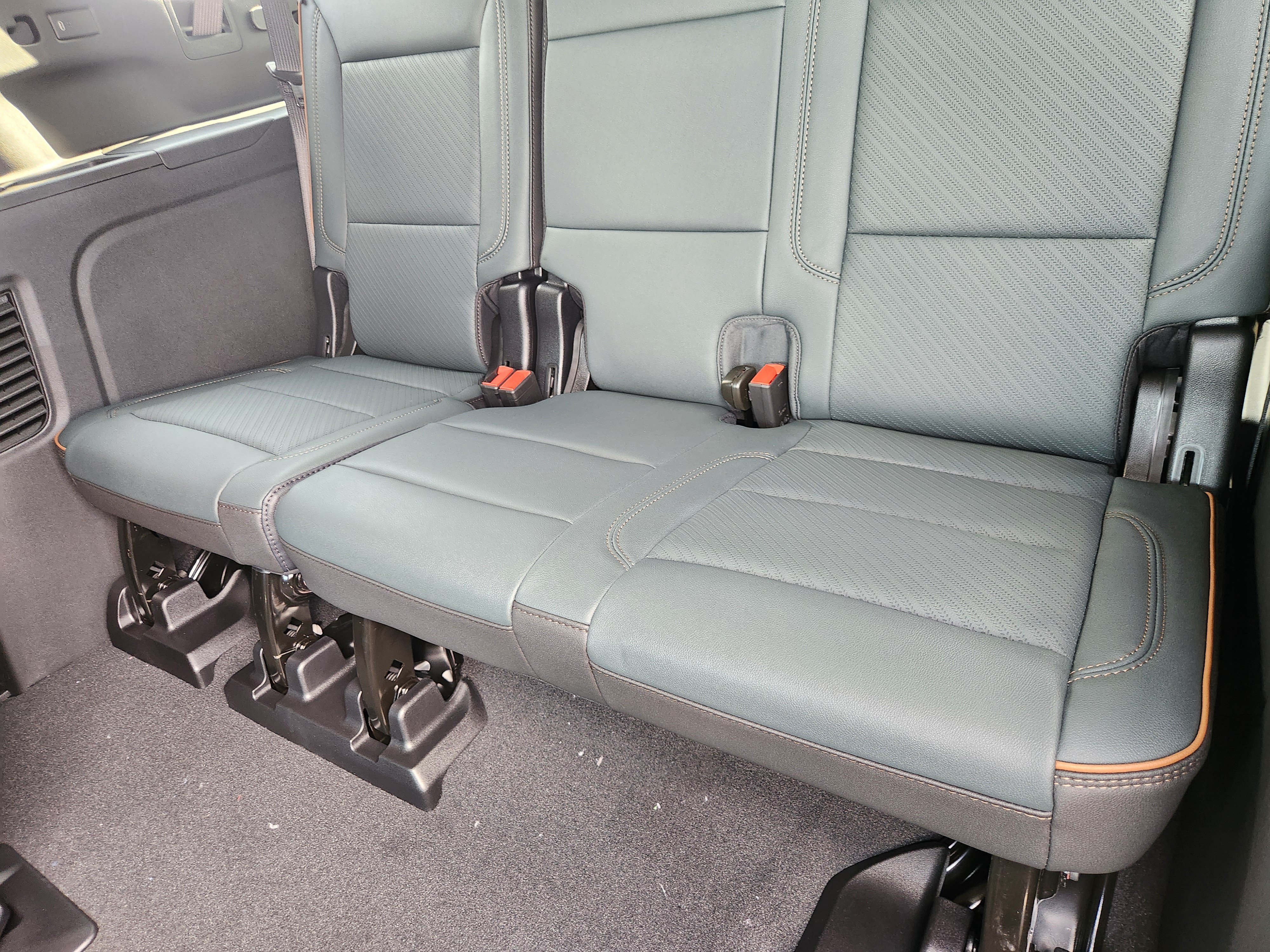 New 2026 GMC Yukon XL AT4 w/ AT4 Premium Package AWD/4WD image 22