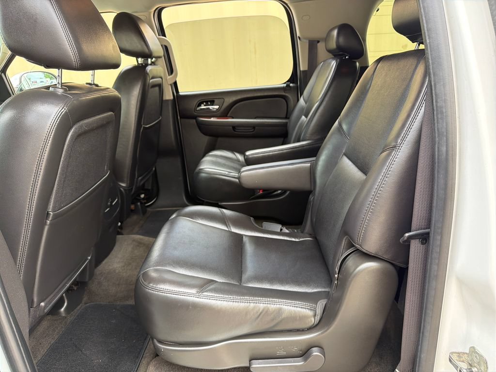 Used 2009 Chevrolet Suburban LTZ AWD/4WD image 15