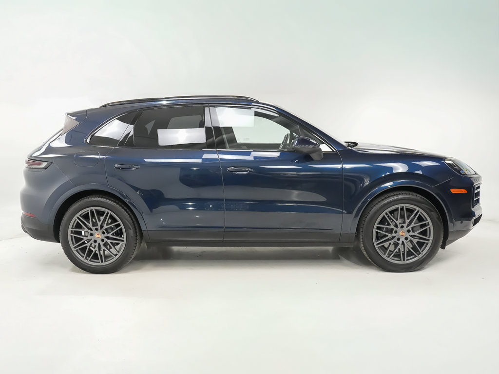 New 2026 Porsche Cayenne S w/ Premium Package Plus AWD/4WD image 9