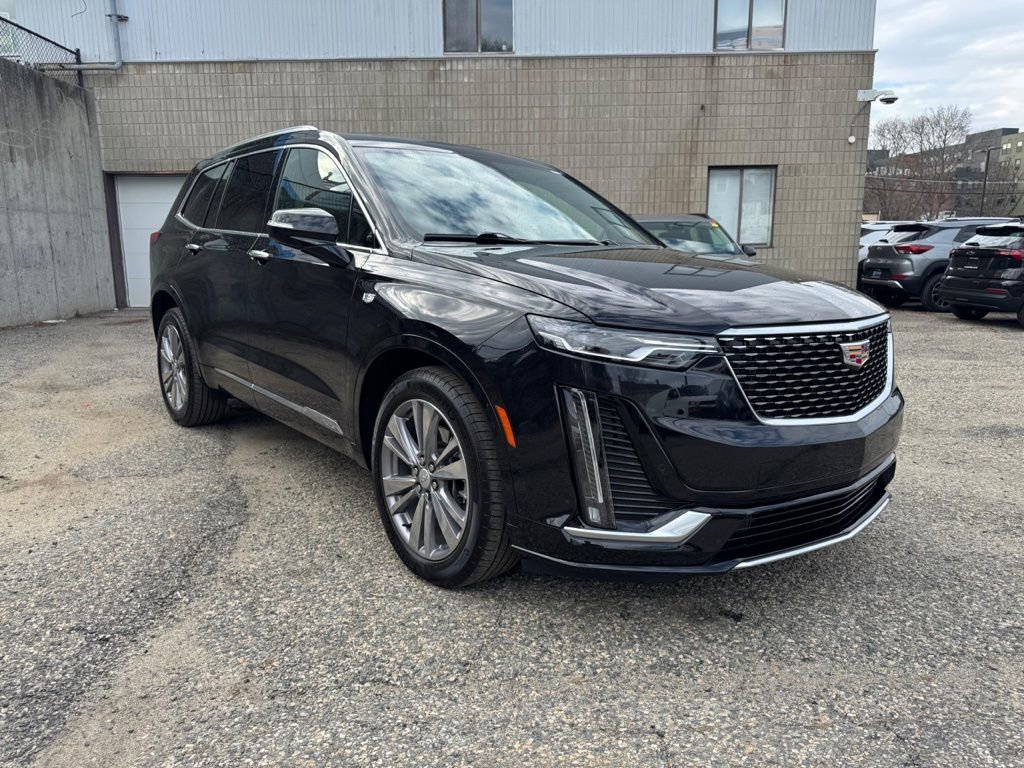 Used 2024 Cadillac XT6 Premium Luxury AWD/4WD image 8
