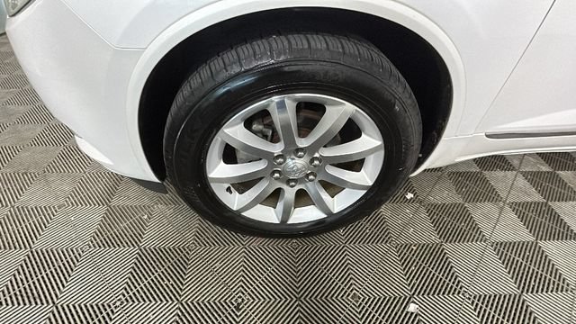 Used 2017 Buick Enclave Premium w/ Experience Buick Package FWD image 9