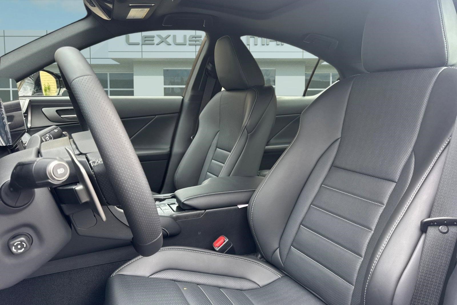 New 2026 Lexus IS 350 F Sport RWD image 5
