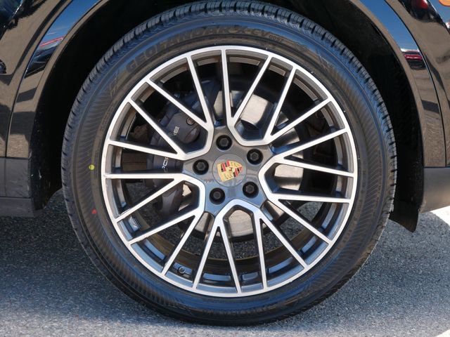 Used 2020 Porsche Cayenne image 9