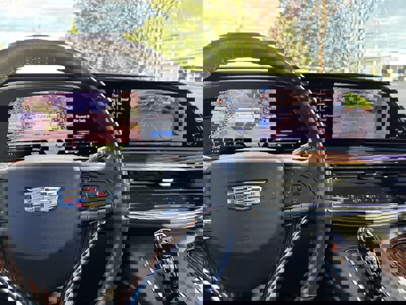 Used 2021 Cadillac Escalade Premium Luxury w/ LPO, Illumination Package image 49