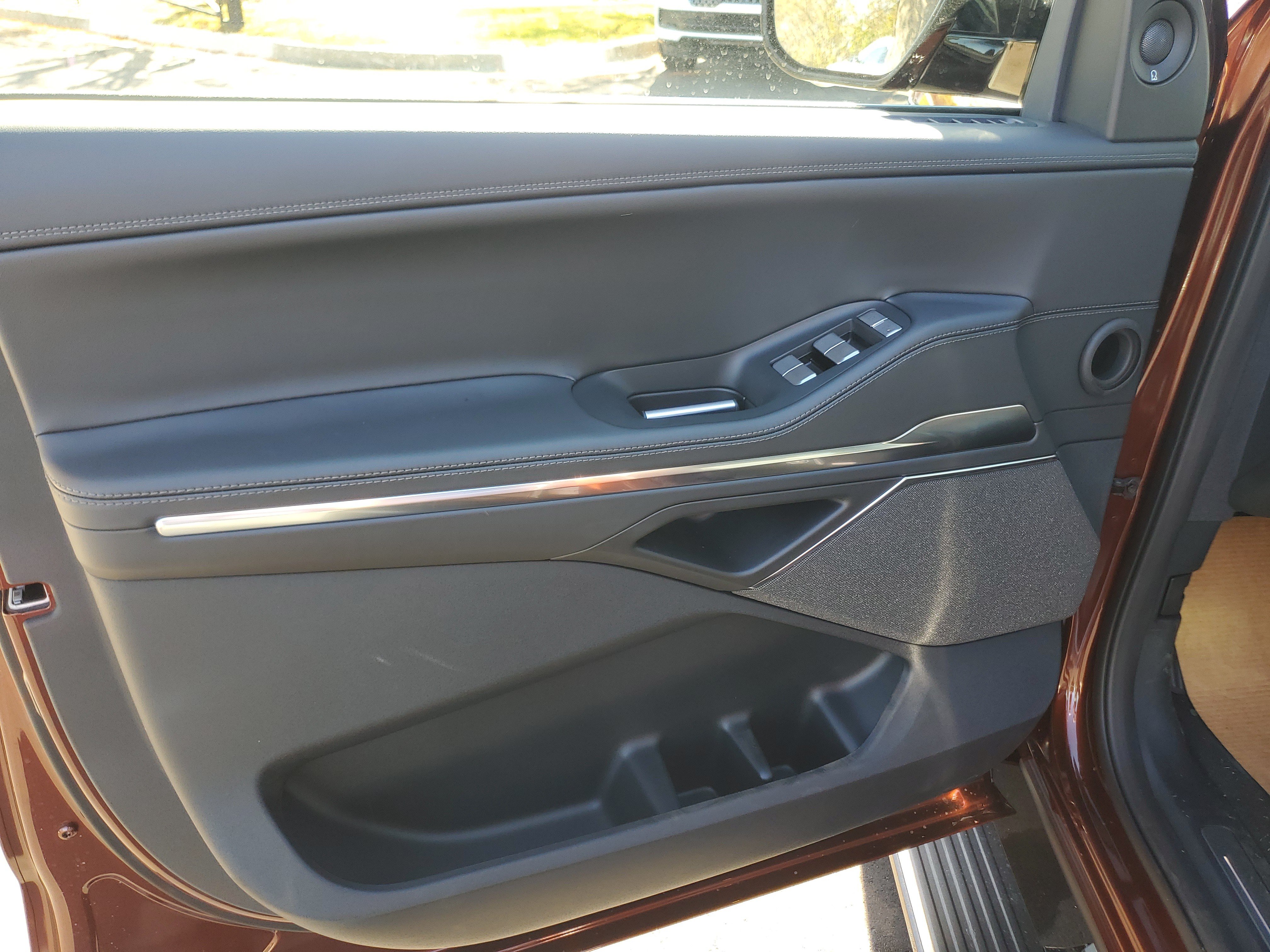 New 2027 Lincoln Navigator Reserve AWD/4WD image 8