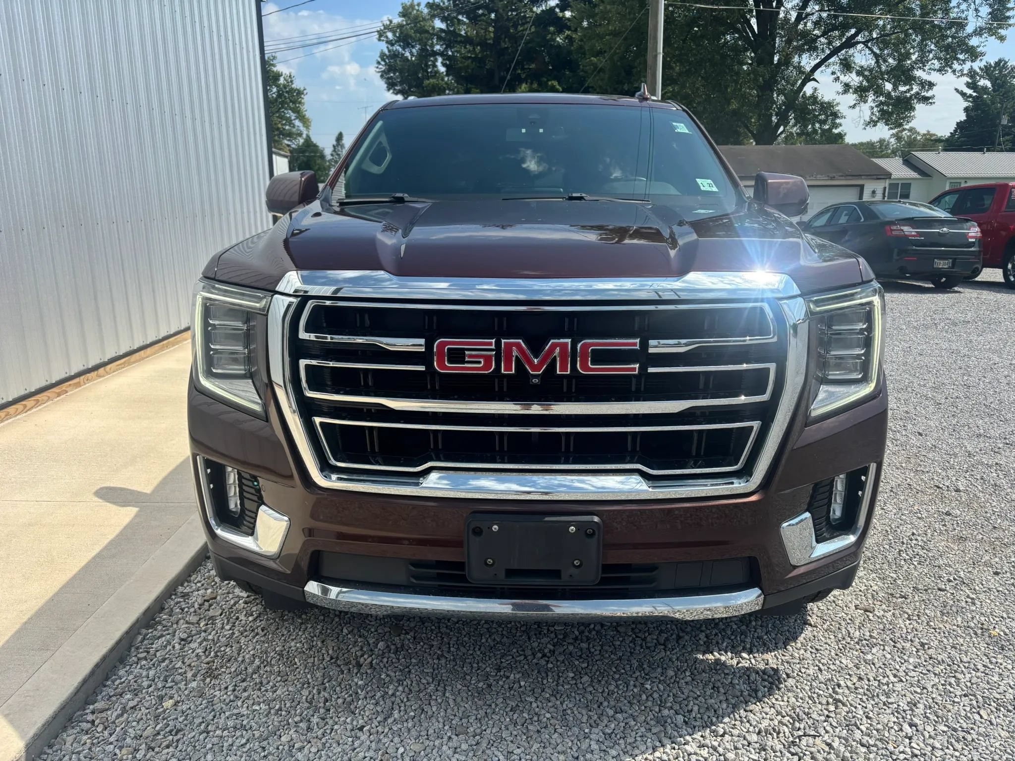 Used 2022 GMC Yukon XL SLT w/ SLT Premium Package AWD/4WD image 13