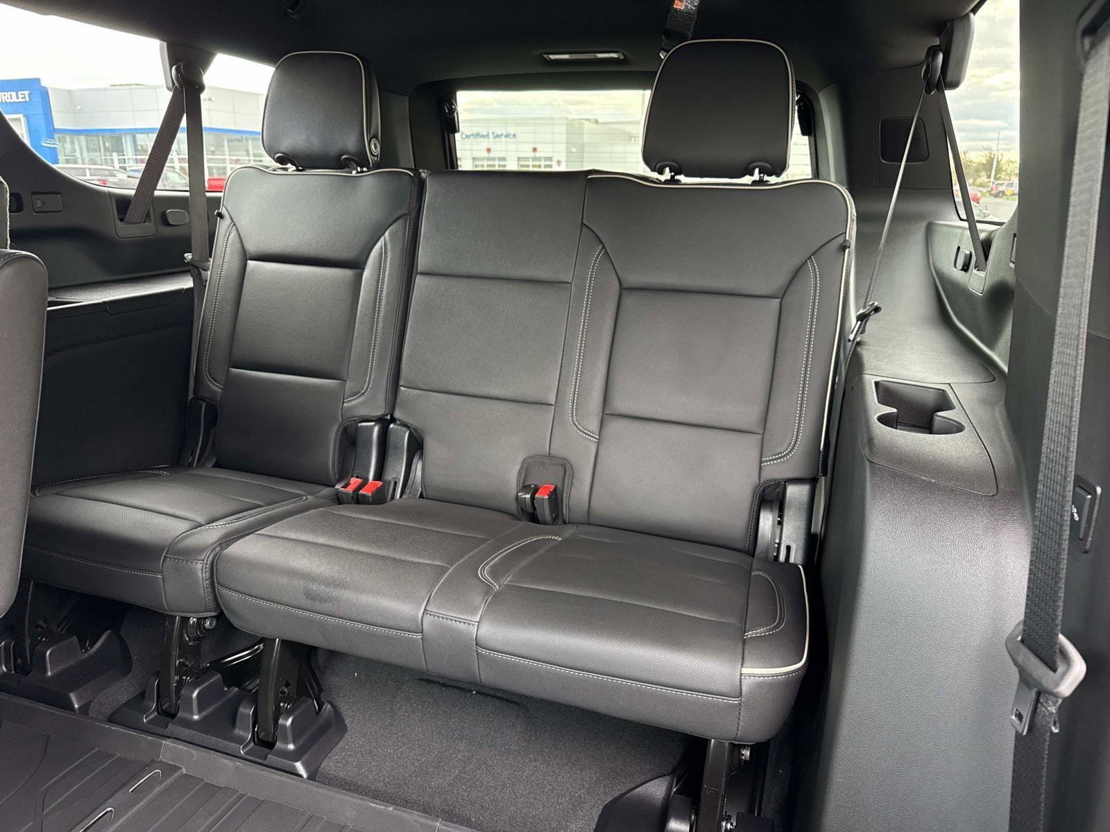 New 2026 Chevrolet Suburban Premier image 11